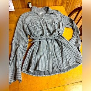 💚5/$25💚Banana Republic blouse size S